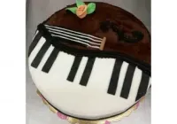 Tort w kształcie instrumentów muzycznych