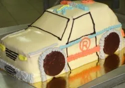 Tort w kształcie karetki pogotowia