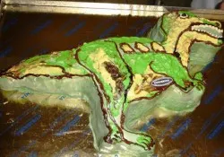 Tort w kształcie dinozaura