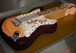 Tort w kształcie gitary
