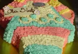Tort w kształcie lalki