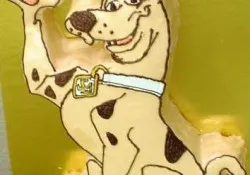Tort w kształcie Scooby Doo