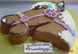 Tort w kształcie konia