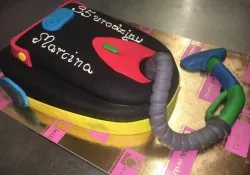 Tort w kształcie odkurzacza