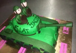 Tort w kształcie czołgu