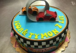 Tort Hot Wheels
