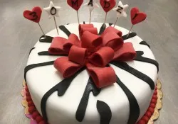 Tort na 30 urodziny
