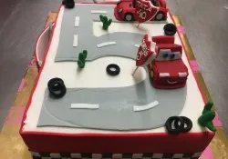 Tort z Zygzakiem McQueenem