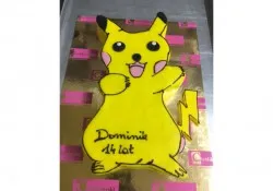 Tort w kształcie Pikachu