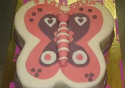 Tort w kształcie motylka