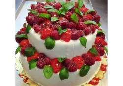 Tort z owocami