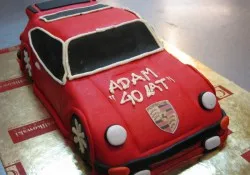 Tort w kształcie samochodu Porsche