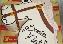 Tort w kształcie konia