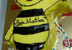 Tort w kształcie Pszcz&oacute;łki Mai