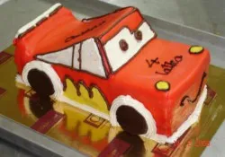 Tort w kształcie Zygzaka McQueena