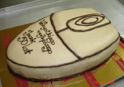 Tort w kształcie myszki komputerowej
