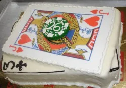Tort w kształcie talii kart do pokera