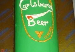 Tort w kształcie puszki piwa Carlsberg