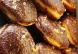 Pączki tradycyjne z marmoladą