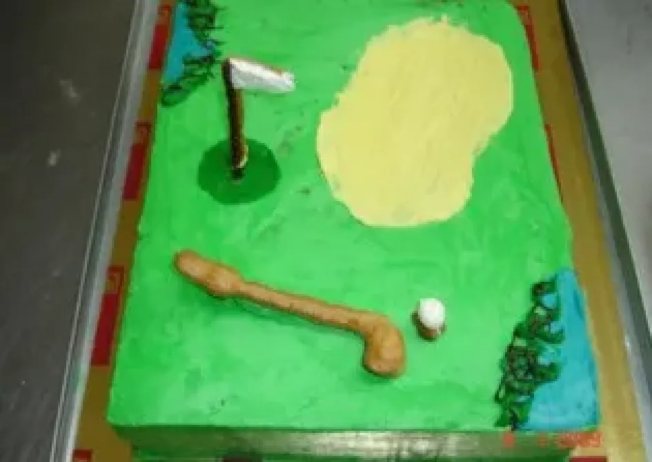 Tort w kształcie pola golfowego