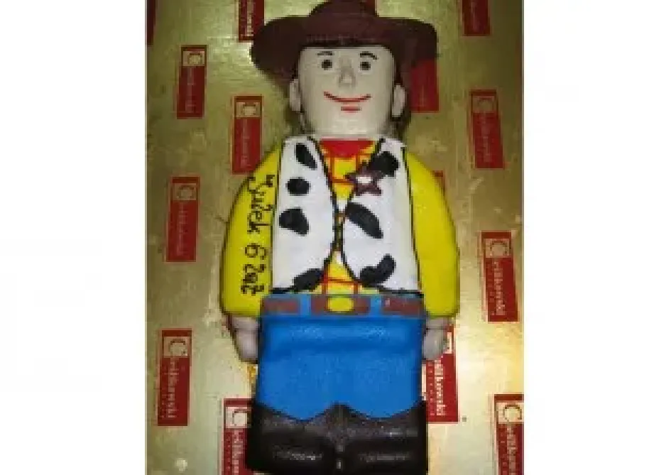 Tort w kształcie Szeryfa Chudego z Toy Story