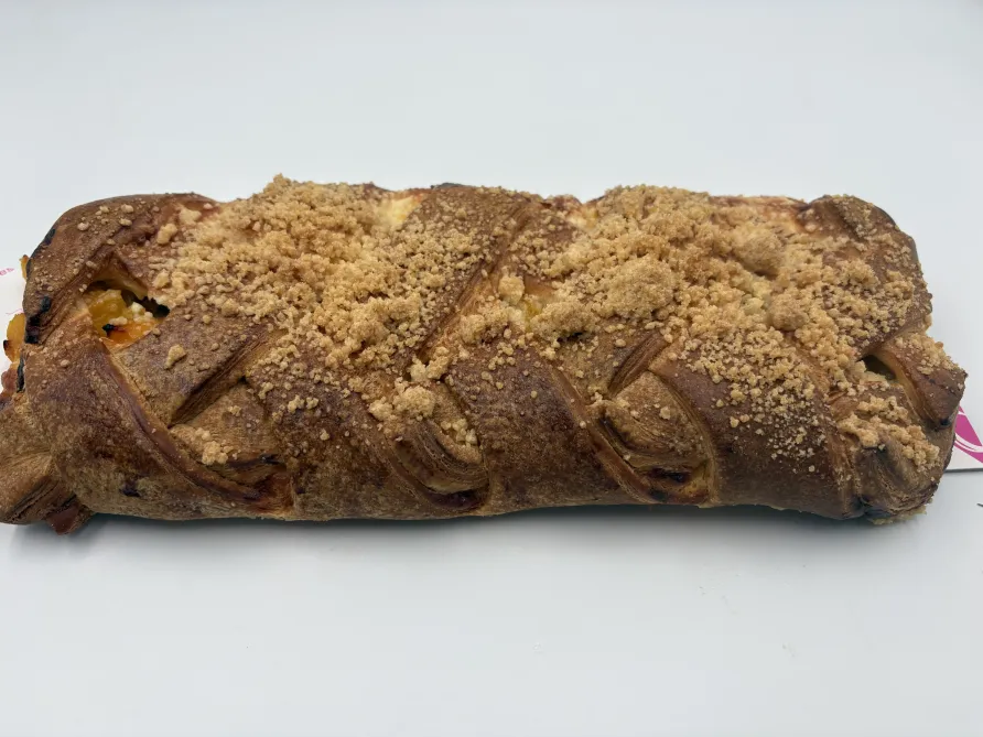 Strudel Serowy z brzoskwinią