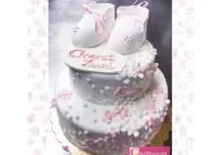 Tort na chrzest z bucikami