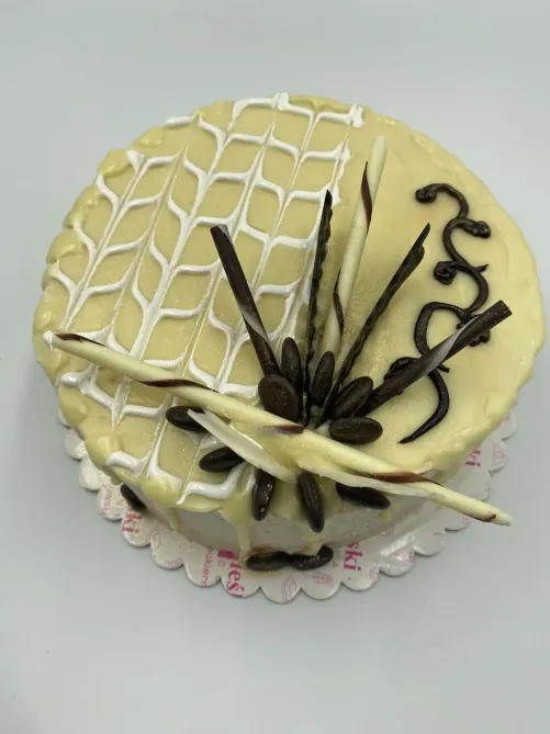 TORT ŚMIETANOWY CAPPUCCINO