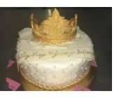 Tort z maską