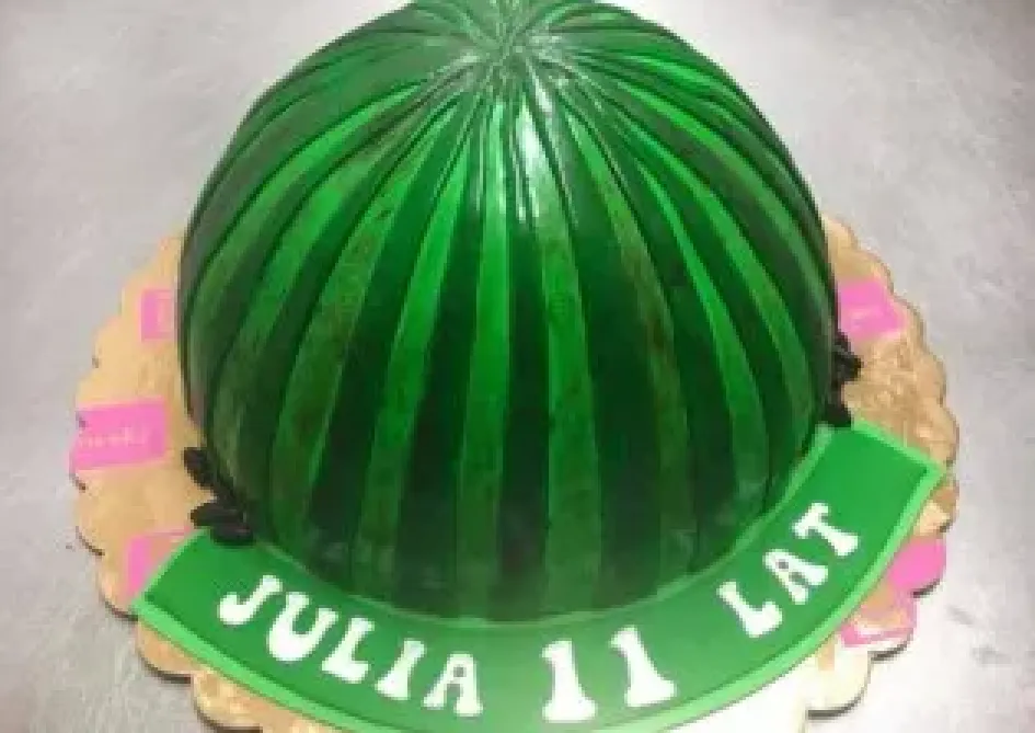 Tort w kształcie arbuza