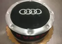 Tort z logiem Audi