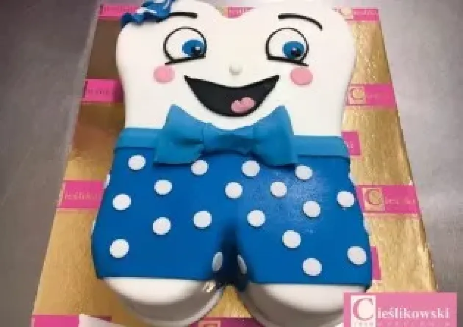 Tort w kształcie ząbka