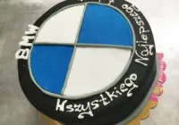 Tort w kształcie loga BMW