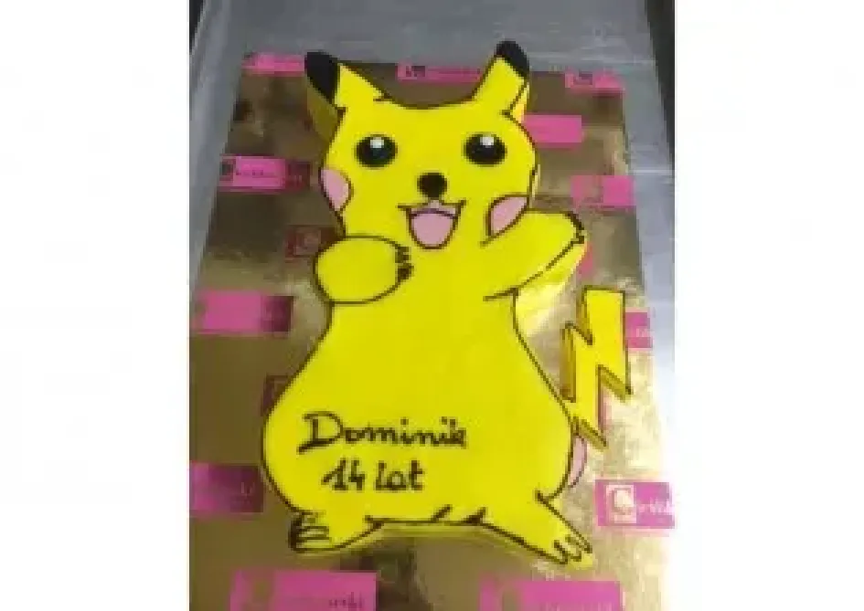 Tort w kształcie Pikachu