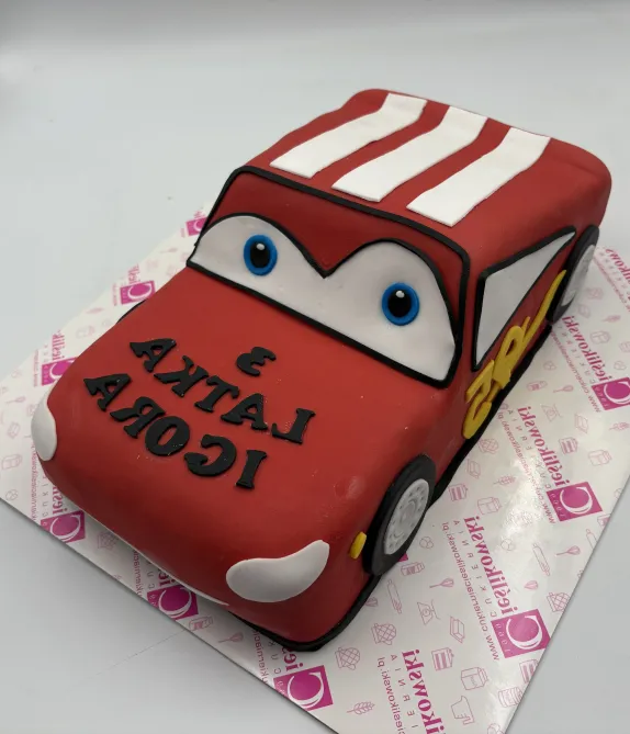 Tort w kształcie Zygzaka McQueena