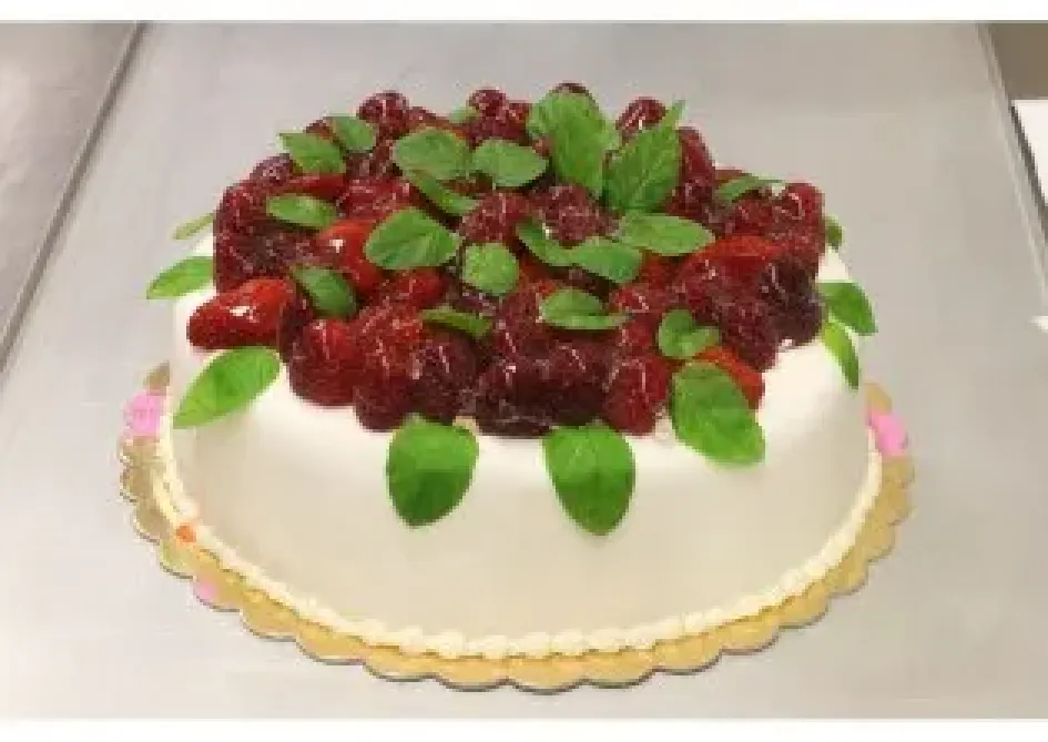 Tort z owocami