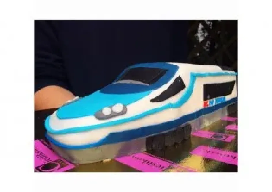 Tort w kształcie Pendolino