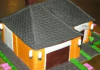 Tort w kształcie domku