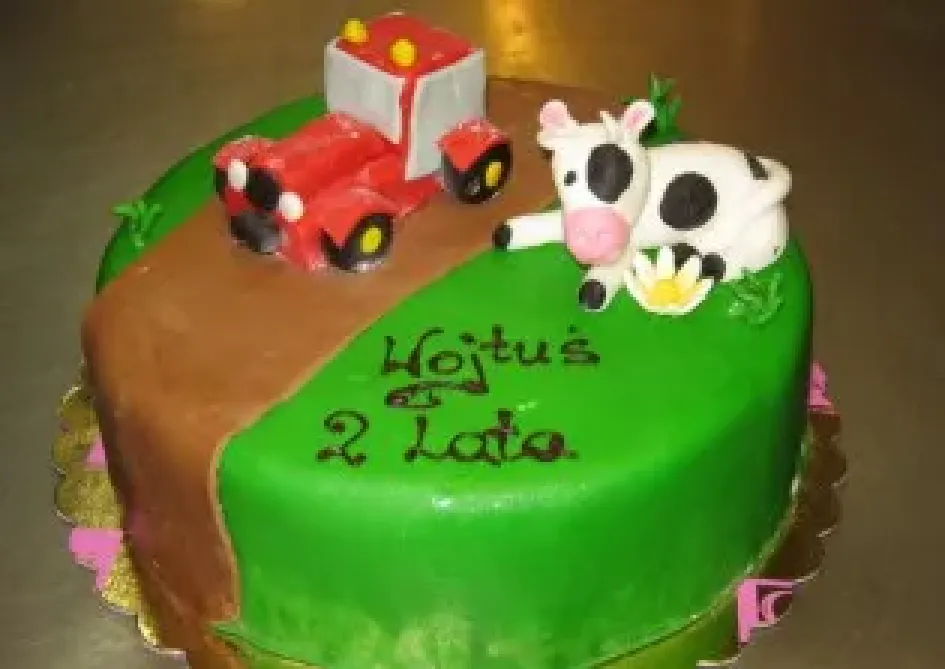 Tort z traktorem