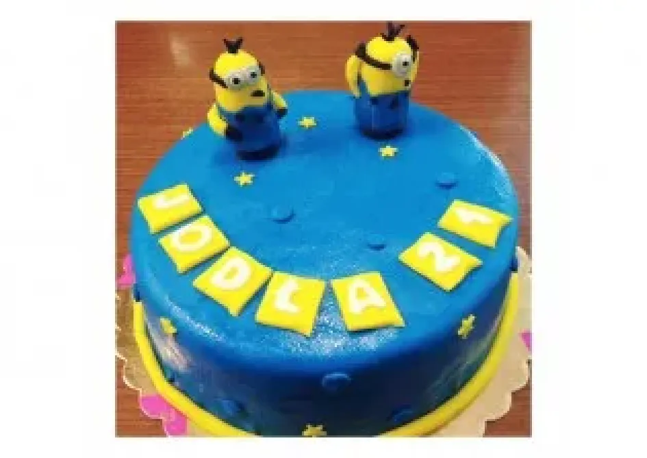 Tort z Minionkami