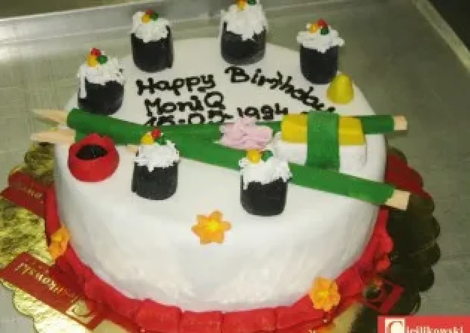 Tort z sushi